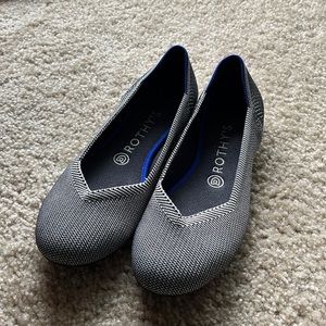 Rothys The Flat Round Toe Ballet Style Shoes Size 8.5